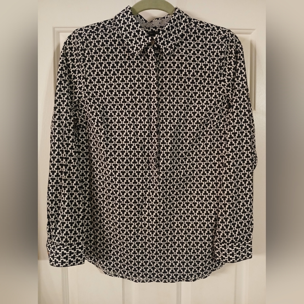 NWOT - Talbots black and white club card print long-sleeve collared top, Size 4